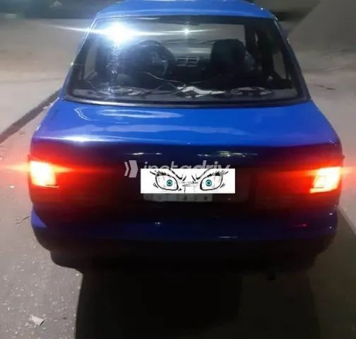 سوزوكى سويفت 1994 أزرق غامق مستعملة للبيع - 3