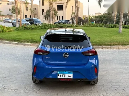 اوبل كورسا 2022 أزرق غامق مستعملة للبيع - 5