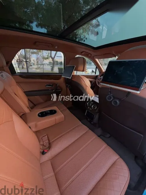 Bentley Bentayga 2017 Beige Used for Sale - 7