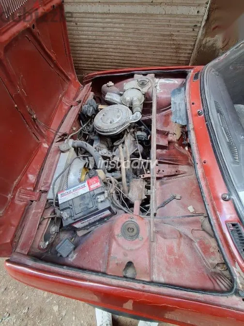 فيات نوفا 1984 أحمر مستعملة للبيع - 3