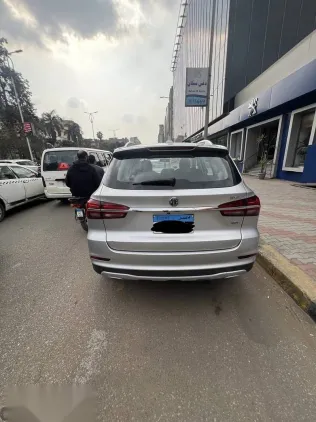 ام جى ار اكس 5 2019 فضي مستعملة للبيع