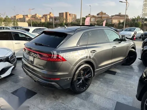 Audi Q8 2021 Gray Used for Sale - 2