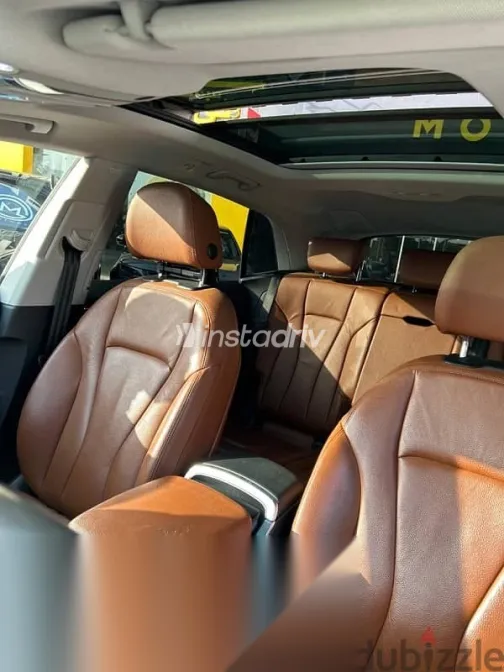 Audi Q8 2021 Gray Used for Sale - 6