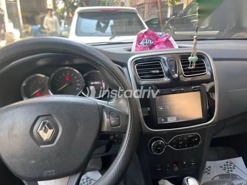 Renault Logan 2015 Burgundy Used for Sale - 5