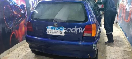 فولكس فاغن بولو 1996 أزرق غامق مستعملة للبيع - 4