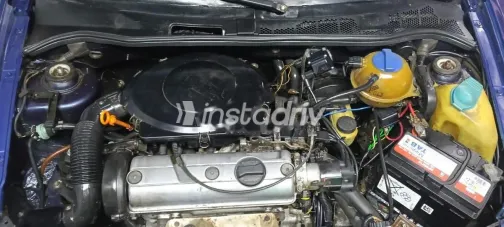 فولكس فاغن بولو 1996 أزرق غامق مستعملة للبيع - 5