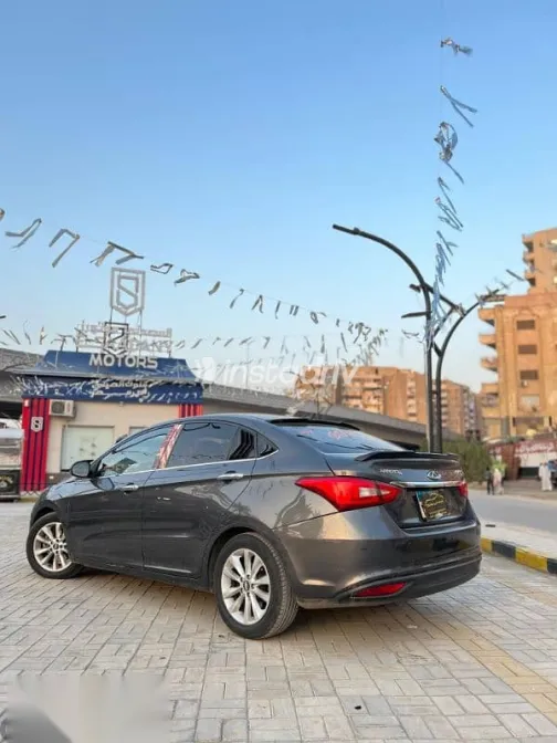 Chery Arrizo 3 2021 Gray Used for Sale - 4