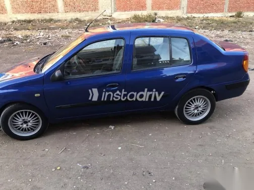 رينو كليو 2003 أزرق غامق مستعملة للبيع - 2