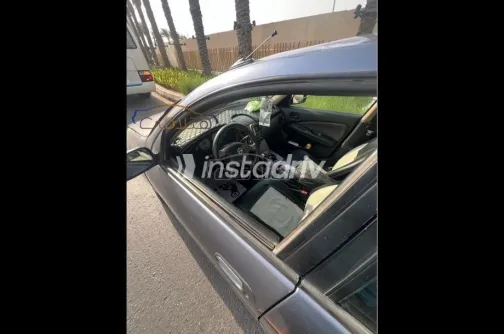 نيسان صنى 2010 أبيض مستعملة للبيع - 2