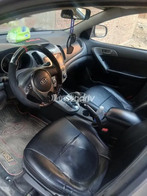 كيا سيراتو 2010 سماوي مستعملة للبيع - 1