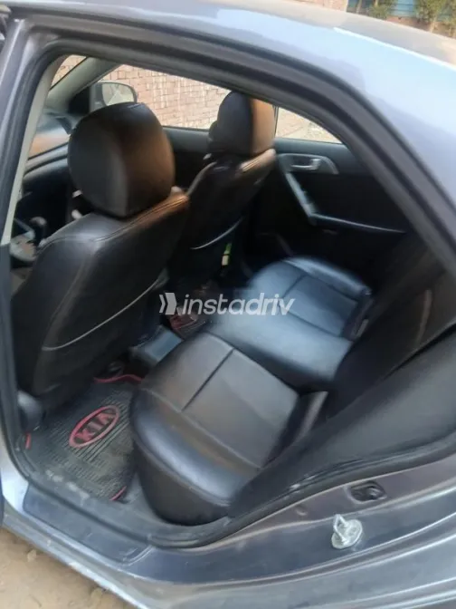 كيا سيراتو 2010 سماوي مستعملة للبيع - 3