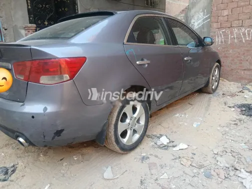 كيا سيراتو 2010 سماوي مستعملة للبيع - 5