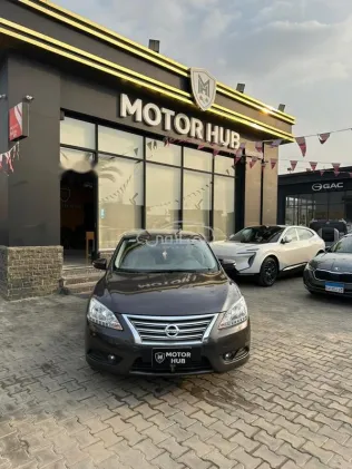 نيسان سنترا 2024 رمادي مستعملة للبيع