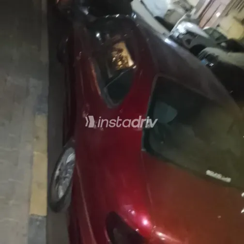 رينو لوجان 2001 أحمر مستعملة للبيع - 3