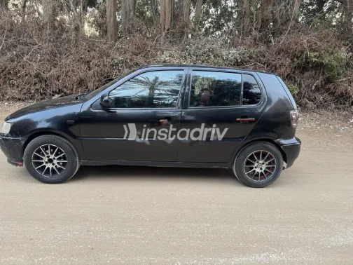 فولكس فاغن بولو 1996 أسود مستعملة للبيع - 2