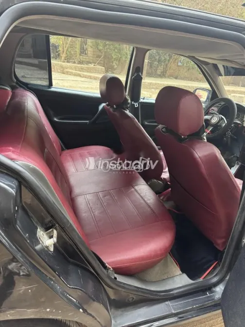 فولكس فاغن بولو 1996 أسود مستعملة للبيع - 5