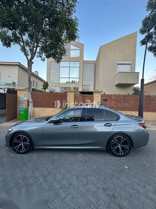 بي ام دبليو 320 2023 رمادي مستعملة للبيع - 4