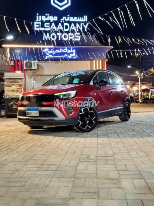 اوبل كروس لاند 2022 أحمر مستعملة للبيع - 2