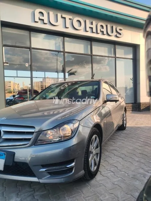 مرسيدس C 180 2012 رمادي مستعملة للبيع - 2