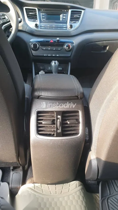 Hyundai Tucson 2017 Gray Used for Sale - 8