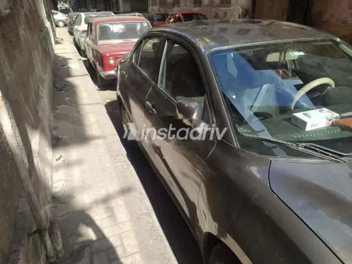 Suzuki Swift Dzire 2022 White Used for Sale - 3