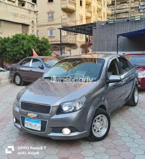 Chevrolet Aveo 2018 Gray Used for Sale - 1