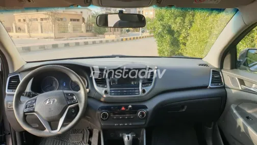 هيونداي توسان GDI 2017 رمادي مستعملة للبيع - 3
