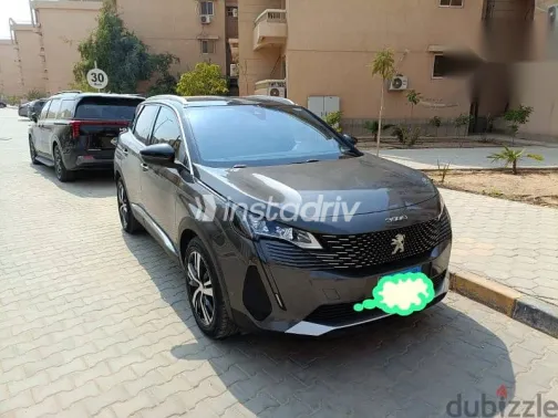 Peugeot 3008 2021 Silver Used for Sale - 2