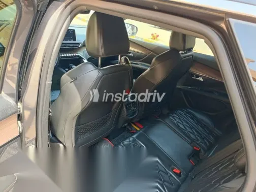 Peugeot 3008 2021 Silver Used for Sale - 6