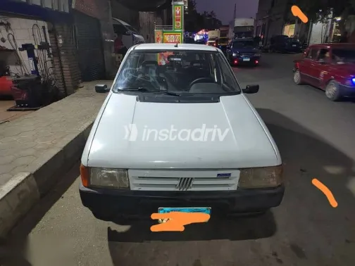 فيات اونو 1993 أبيض مستعملة للبيع - 1