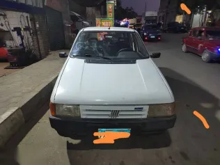 فيات اونو 1993 أبيض مستعملة للبيع