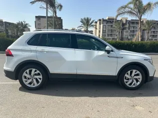 Volkswagen Tiguan 2021 White Used for Sale