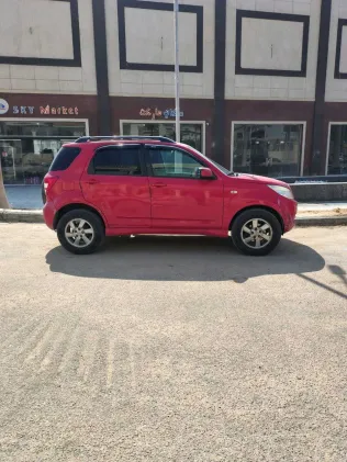 دايهاتسو تيريوس 2008 أبيض مستعملة للبيع