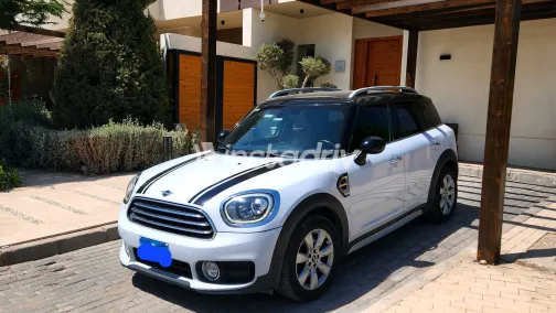 مينى كانترى مان 2019 أبيض مستعملة للبيع - 4