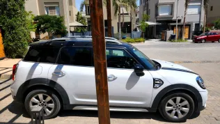 مينى كانترى مان 2019 أبيض مستعملة للبيع