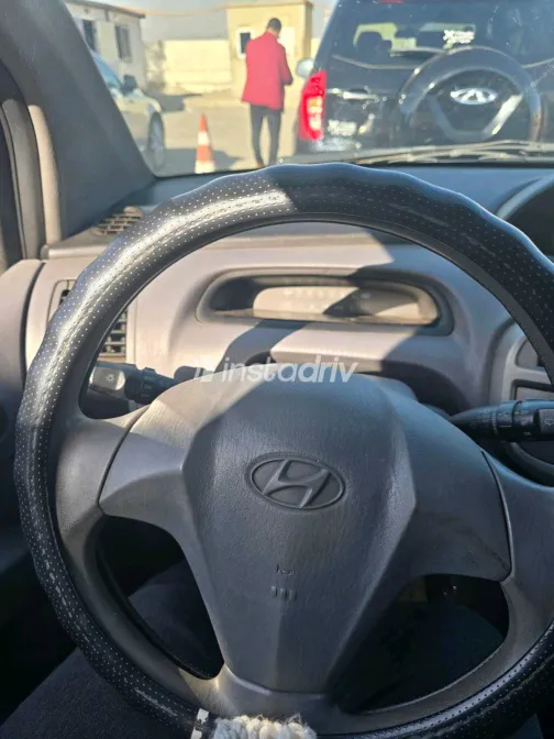 هيونداي ماتريكس 2005 أبيض مستعملة للبيع - 6