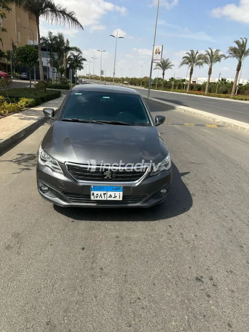 بيجو 301 2022 أبيض مستعملة للبيع - 6