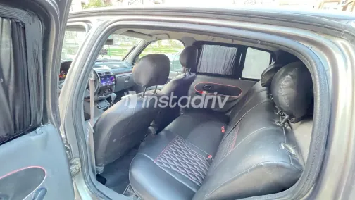 رينو كليو 2001 أبيض مستعملة للبيع - 5