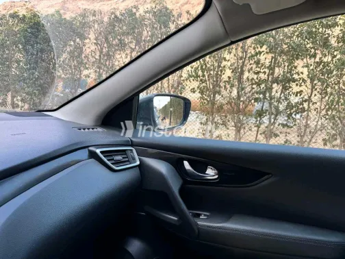 نيسان قشقاي 2021 أبيض مستعملة للبيع - 1