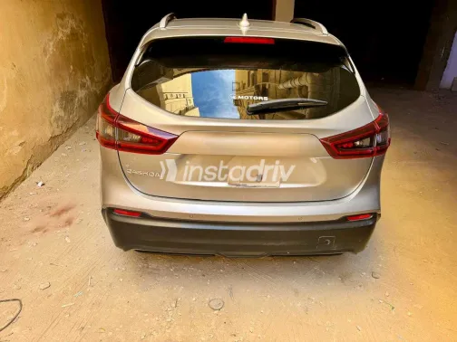 نيسان قشقاي 2021 أبيض مستعملة للبيع - 6