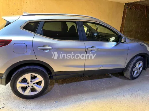 نيسان قشقاي 2021 أبيض مستعملة للبيع - 8