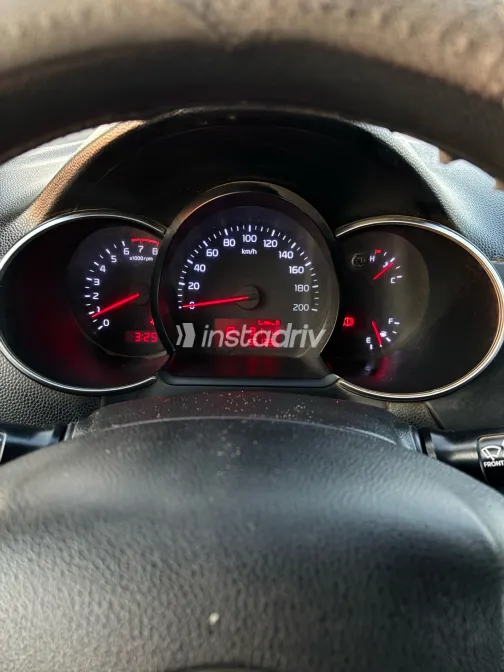 Kia Picanto 2016 White Used for Sale - 6