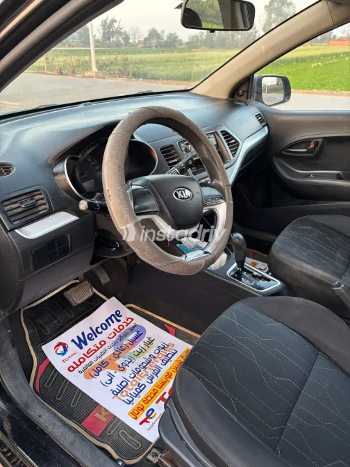 Kia Picanto 2016 White Used for Sale - 8