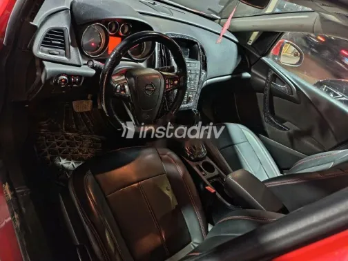 اوبل أسترا 2020 أحمر مستعملة للبيع - 5