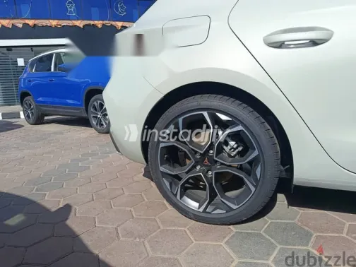 Cupra Leon 2026 White New for Sale - 6