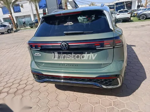 Volkswagen Tiguan 2026 Gray New for Sale - 3