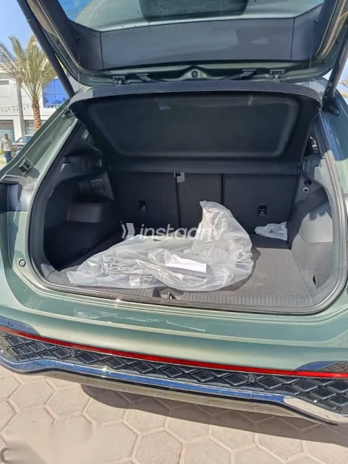 Volkswagen Tiguan 2026 Gray New for Sale - 6