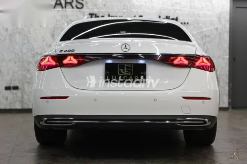 Mercedes E 200 2025 White Used for Sale - 1