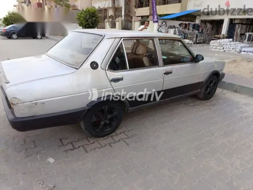 فيات 131 1980 فضي مستعملة للبيع - 1