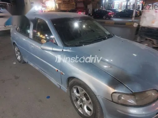 اوبل فيكترا 1997 أزرق غامق مستعملة للبيع - 2